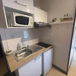 Studio Agreable Et Lumineux