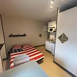 Studio Agreable Et Lumineux