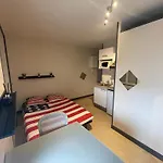 Studio Agreable Et Lumineux